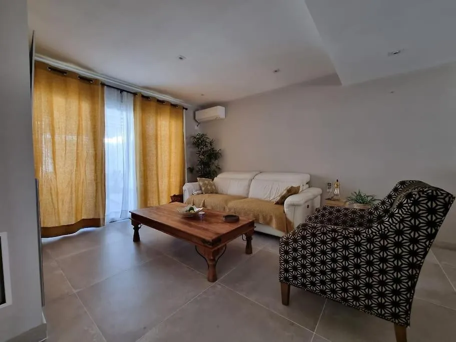Casa Familiar En Sevilla Este Seville