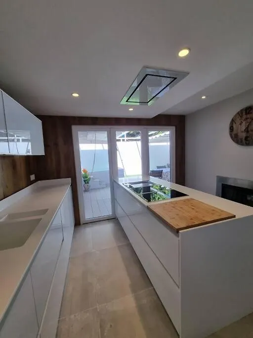 Casa Familiar En Sevilla Este Seville