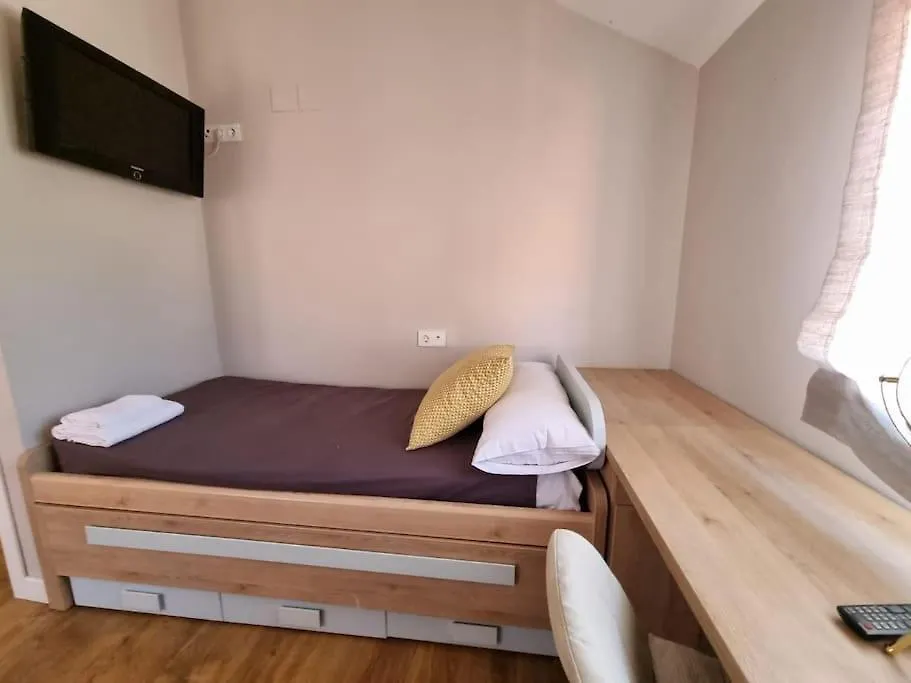 Casa Familiar En Sevilla Este Seville