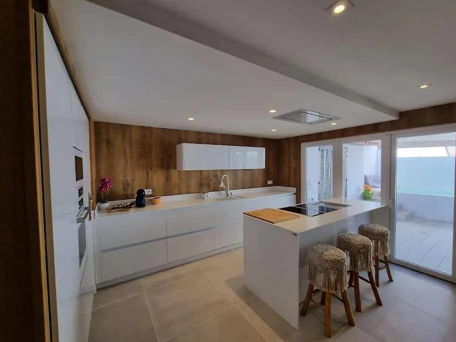 Casa Familiar En Sevilla Este 0*, Seville