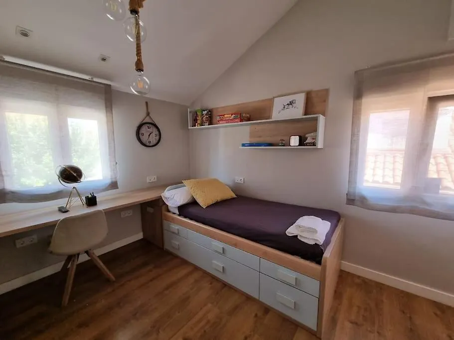 Casa Familiar En Sevilla Este Spain